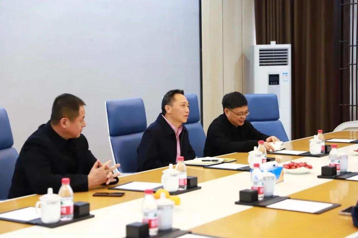 嵊州市人大常委會一行蒞臨板川電器深度調研考察，共促企業提質增速！