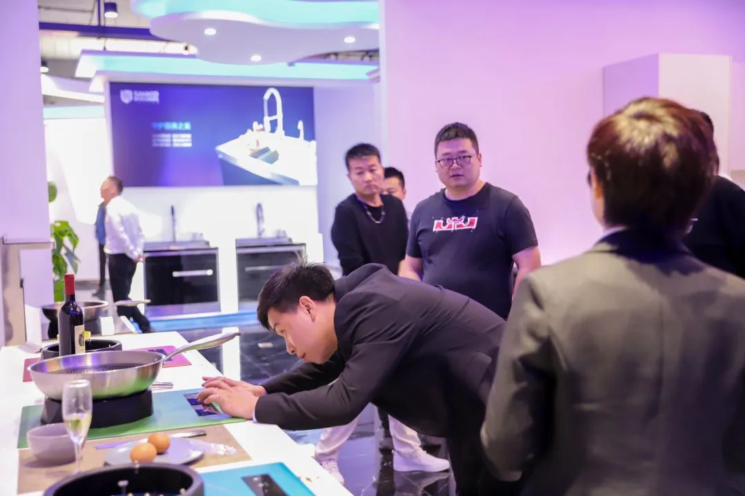 天貓優品到訪、中國質檢協會發聲，板川安全集成灶再獲行業認可